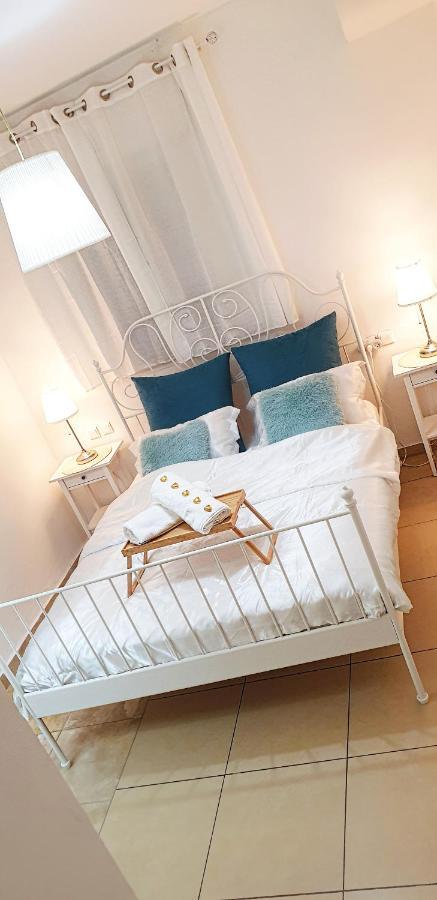 Bright Renovated Close To Everything *